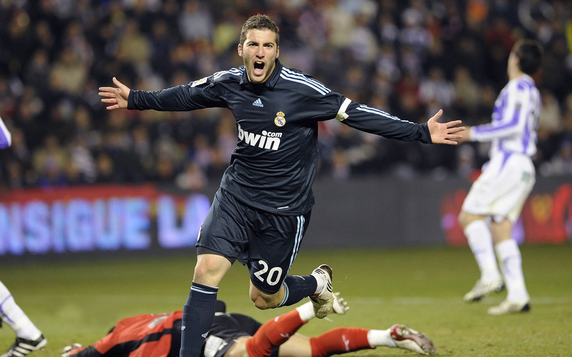 爱游戏下载-巴黎FC客场不敌蒙彼利埃,失去三分,巴黎2比0蒙彼利埃